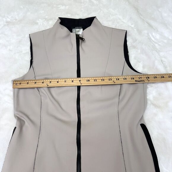 Apriori by Escada Women's Light Pink Full Zip Mock Neck Collar Vest Top Sz 8 - Picture 13 of 16